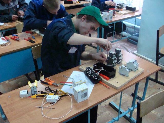       2 20150415 1093099950